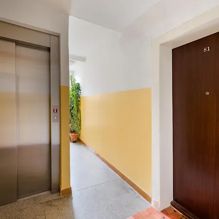 Targowek Homely Apartment Warschau Exterior foto